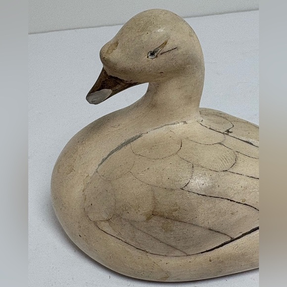 Vintage Hand Carved Wood Swan Figurine (Signed) - Picture 5 of 12